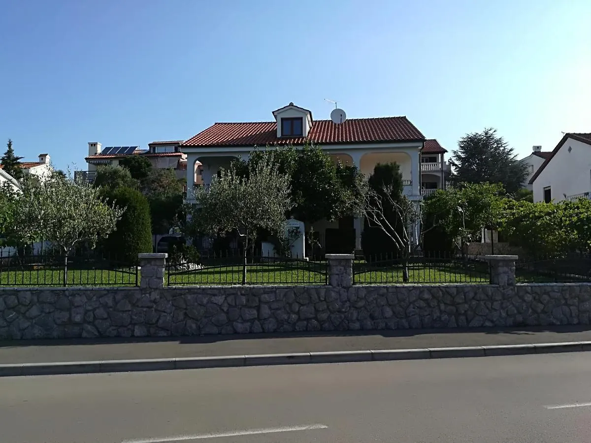 Apartmani Am Krk Town