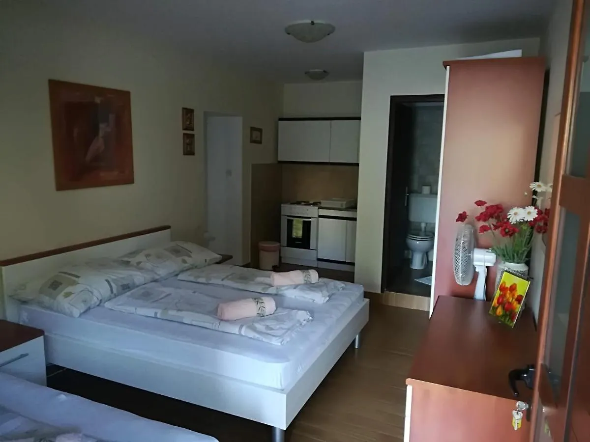 Appartamento Apartmani Am Krk Town