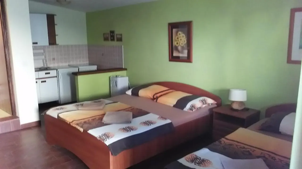 Apartmani Am Krk Town 0*,